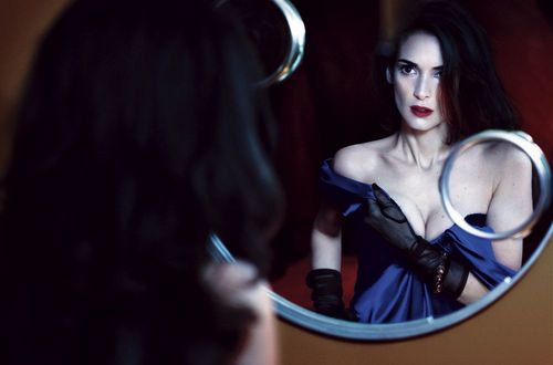 img-winona-ryder-4_191459771490.jpg