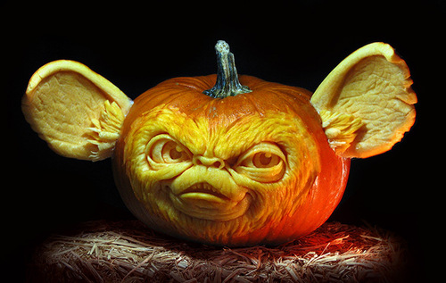 A-character-carved-out-of-003.jpg