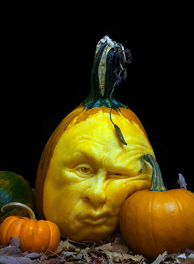 A-face-carved-out-of-a-pu-008.jpg