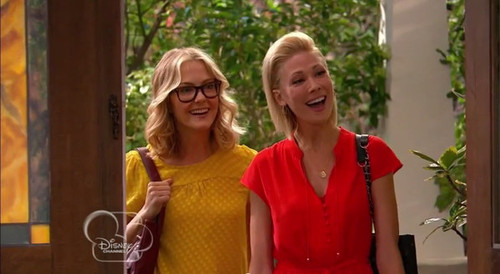 rs_600x329-140127104716-good_luck_charlie.jpg