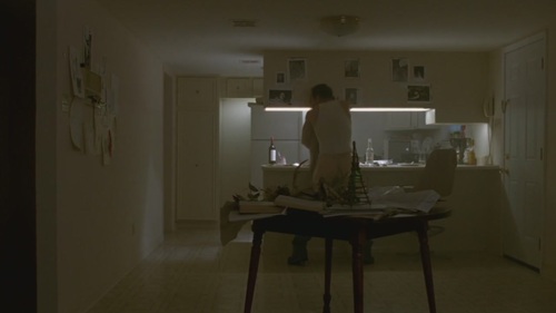 t.rue.d.etective.s01e06.720p.hdtv.x264-2hd_04-50-24_.JPG