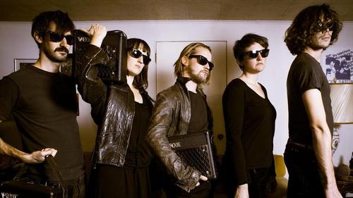 la-et-ms-macaulay-culkin-pizza-underground-boo-002-1.jpg