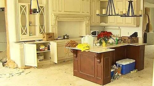 mansionkitchen_zpsd77d7142.jpg