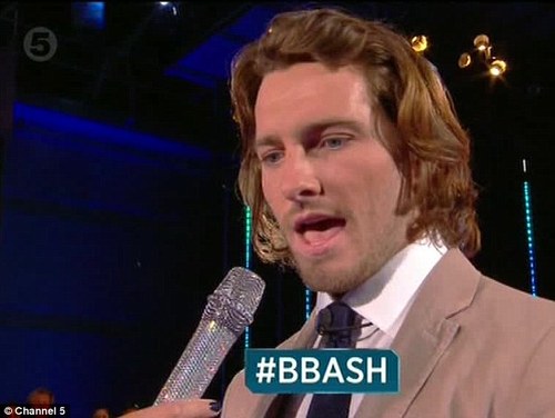 article-0-1E8A3CB500000578-985_634x478.jpg