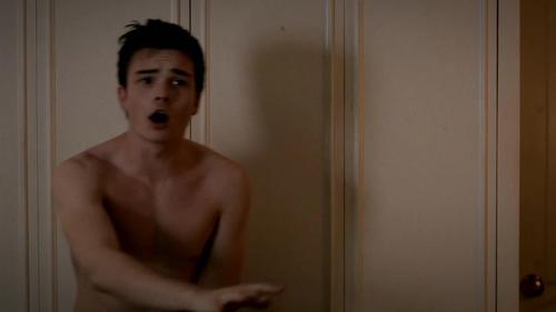 noah-matthews-nude-02.jpg