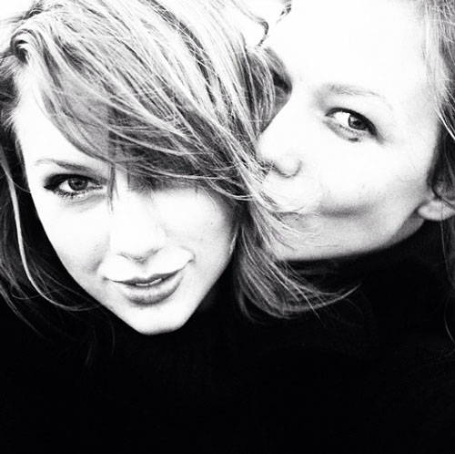 swiftytaylorkarliekloss.jpg