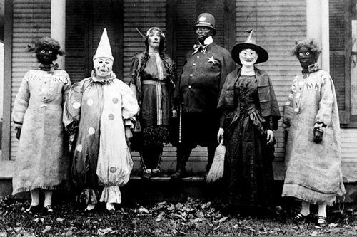 Creepy-Vintage-Halloween-Costumes----1.jpg