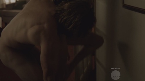 Bitten.S02E01.720p.HDTV.x264-KILLERS__015539_04-32-22_.JPG