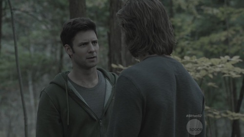 Bitten.S02E08.720p.HDTV.x264-KILLERS__023454_04-33-04_.JPG