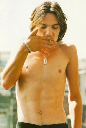 rhys-meyers-cig.jpg