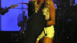 xtina-france04.jpg