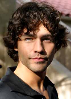 adrian-grenier-portrait.jpg