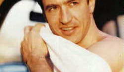 dermot-mulroney-portrait-thumb.jpg