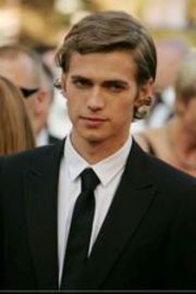 hayden-christensen-suit.jpg