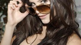 katharine-mcphee-glasses-thumb.jpg