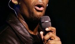 r-kelly-sings-thumb.jpg