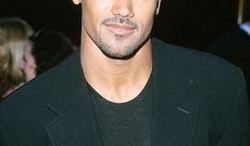 shemar-moore-portrait02-thumb.jpg