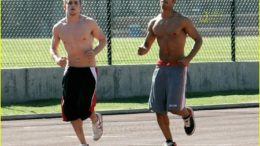 danny-neil-workout-01-thumb.jpg