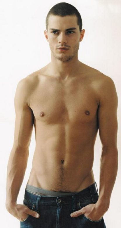jamie-dornan-01-thumb.jpg