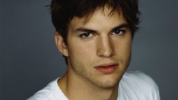 ashton-kutcher-portrait2.jpg