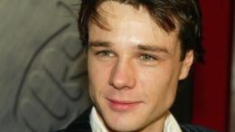 rupert-evans-portrait-thumb.jpg