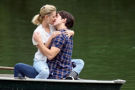 drew-barrymore-justin-long-kiss-thumb.jpg