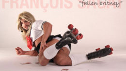 francois-sagat-fallen-britney-thumb-500x333-1364.jpg