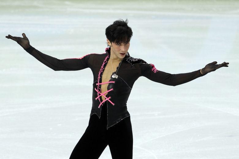 Johnny Weir skates