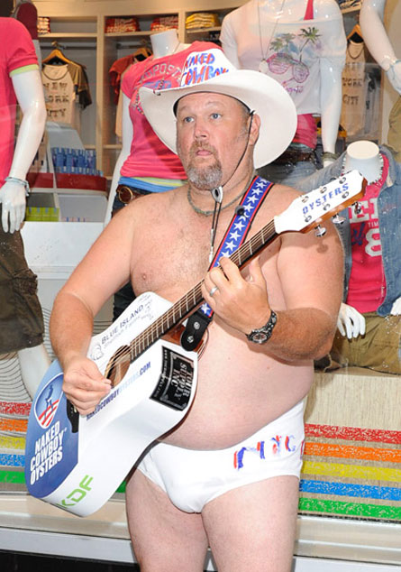 larry-the-cable-guy-nude-diaper.jpg