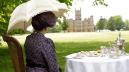 Dowager-Countess-downton-abbey-25586936-1600-1067-thumb-500x333-7048.jpg