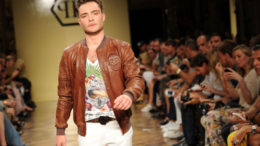 o-ED-WESTWICK-RUNWAY-570-thumb-500x332-7454.jpg