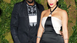 kim-kanye-west-z-thumb-500x515-8090.jpg