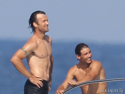 rafael-nadal-carlos-moya-yacht-in-spain-07252013-29-600x450-thumb-500x375-13696.jpg