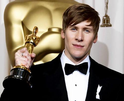 alg-dustin-black-jpg-thumb-500x405-13806.jpg