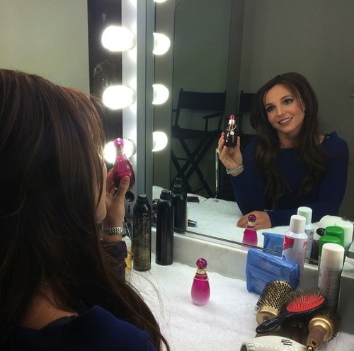 BritneyBrownHair-1-thumb-500x496-17275.jpg
