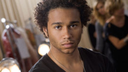 corbin-bleu-xl-03-thumb-500x333-17420.jpg