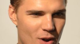 Chris_Zylka_2011_b-thumb-500x757-19221.jpg