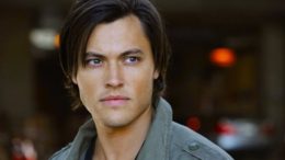 blair-redford-lying-game-vampire-bait-thumb-500x333-20149.jpg