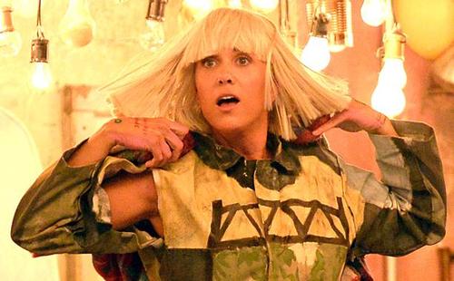 grammys-kristen-wiig_612x380-thumb-500x310-24148.jpg