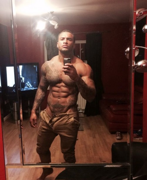 David-McIntosh-Naked-01