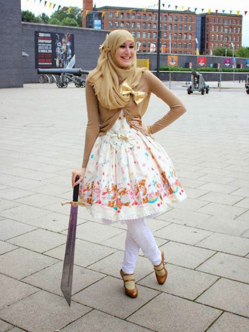 muslim-lolita-hijab-japanese-fashion-anime-23