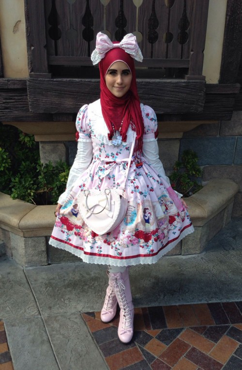 muslim-lolita-hijab-japanese-fashion-anime-40