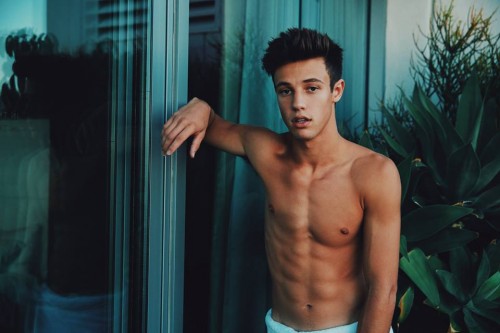 Cameron Dallas shirtless