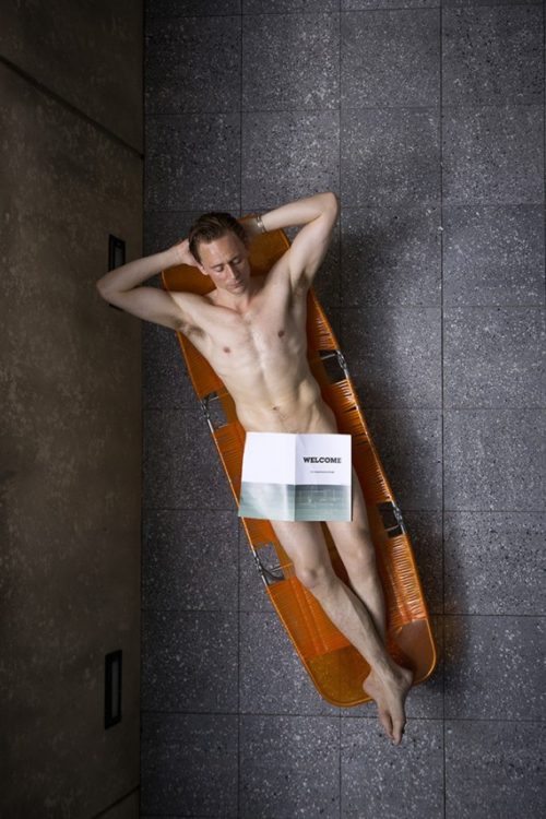 tom-hiddleston-nude-04