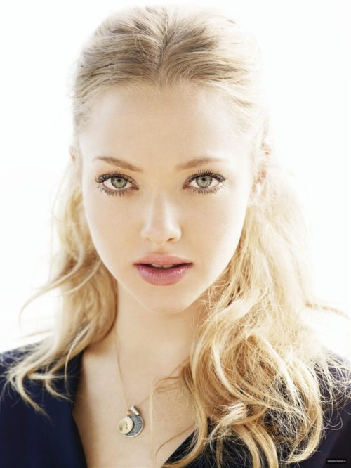 amanda_seyfried_portrait