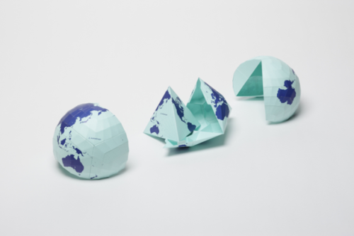 hajime-narukawa-map-globe