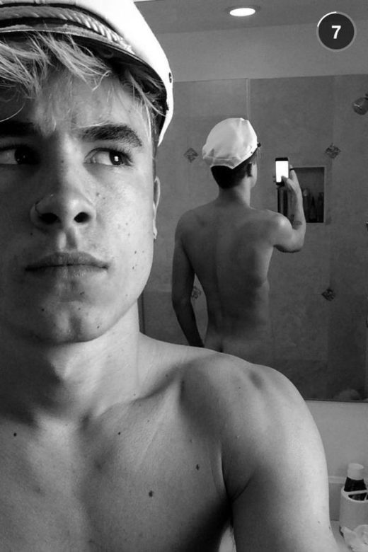 Kian Lawley butt