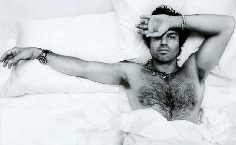Mark Ruffalo shirtless in bed