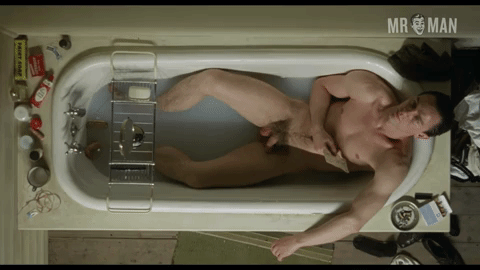 Daniel Craig nude bathtub