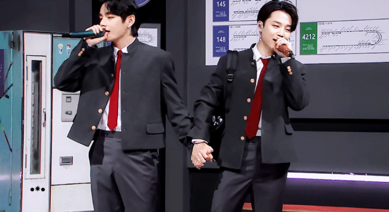 BTS holding hands